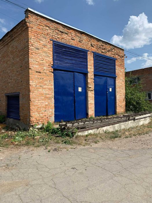 Комплекс виробничих приміщень (завод) в місті Умань Черкаської області