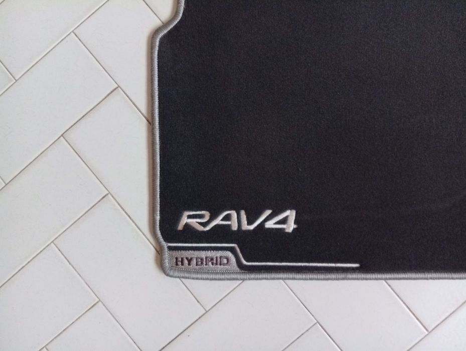 Tapetes originais para Toyota Rav 4 novos