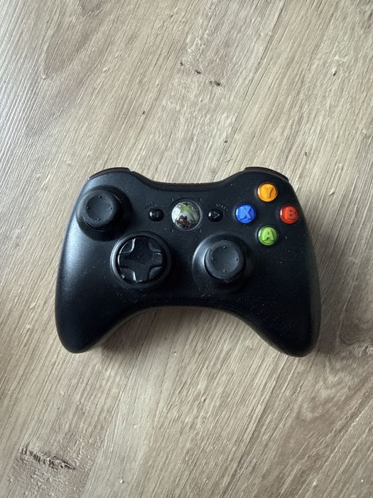 Oryginalny kontroler pad do konsoli Xbox 360 czarny stan idealny
