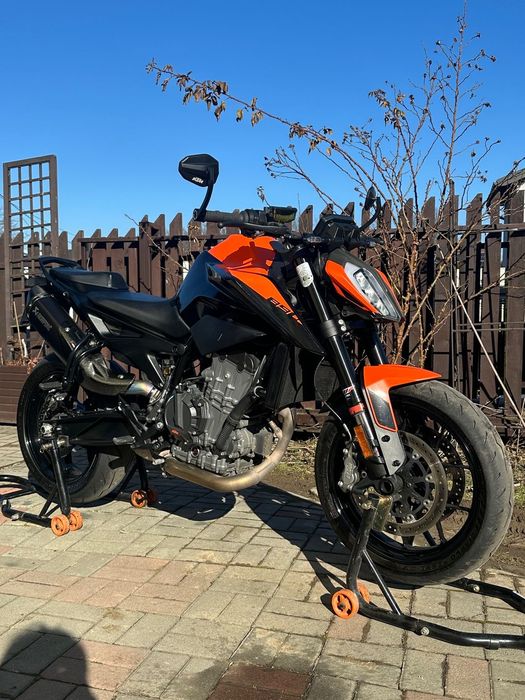 KTM Duke KTM 890 duke