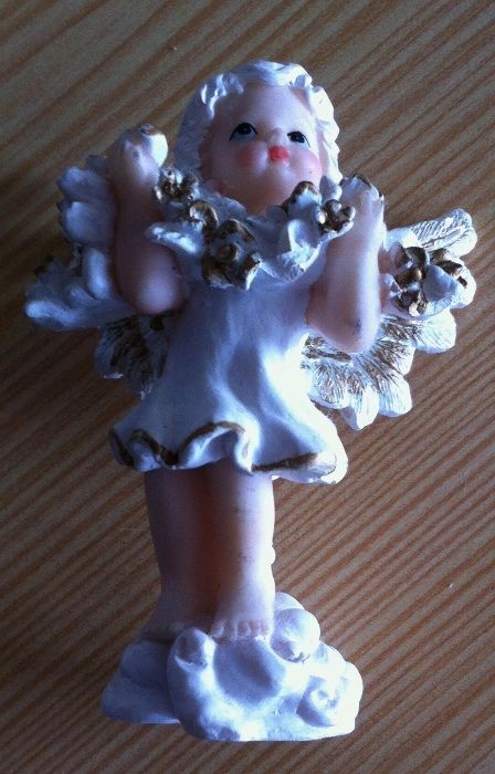 anjos músicos, em barro pintados á mão