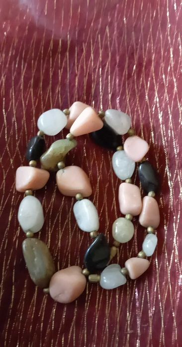 Naszyjnik z naturalnych kamienii o długości 43cm