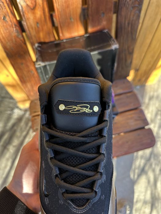 Баскетбольные кроссовки Nike LeBrone 23