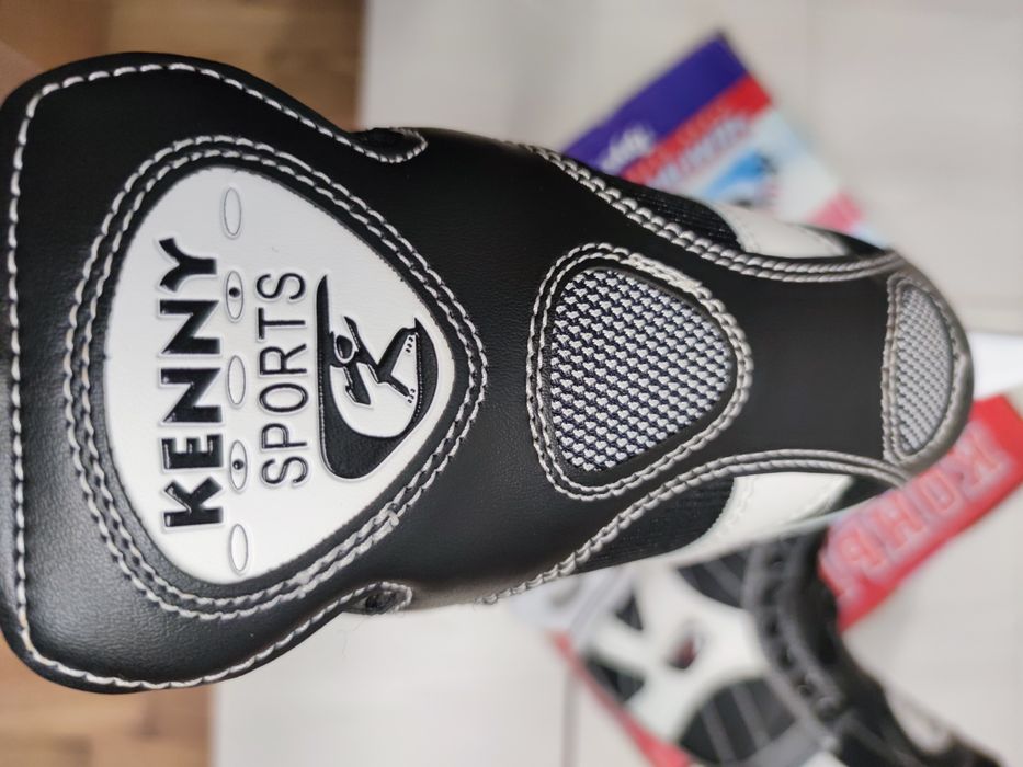 Продам Нові , хокейні ковзани