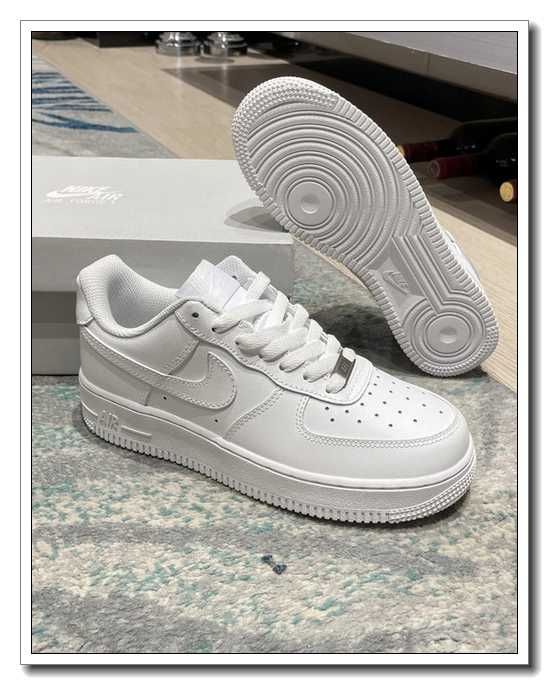 Białe tenisówki Air Force 1 w rozmiarze 38
