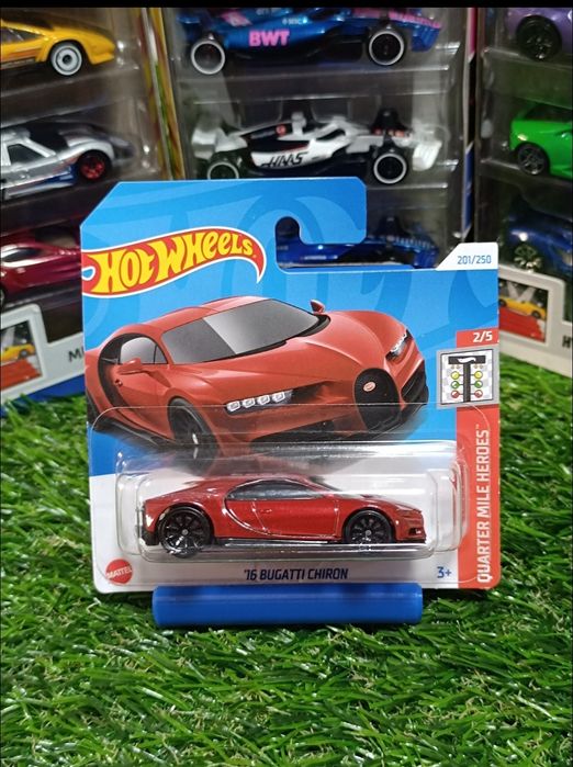 Hot Wheels 16 Bugatti Chiron
