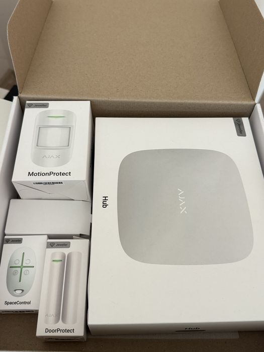 Ajax StarterKit white