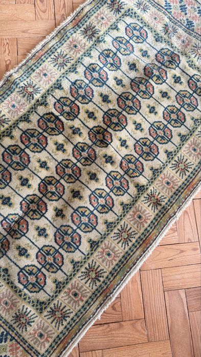 Tapetes arraiolos e persa