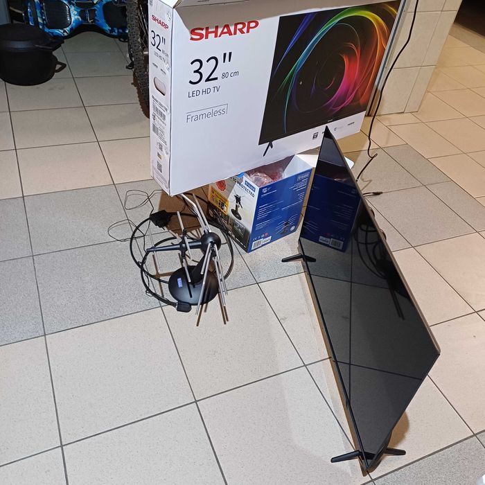 Telewizor 32 cale SHARP nowy, nieużywany, antena pokojowa
