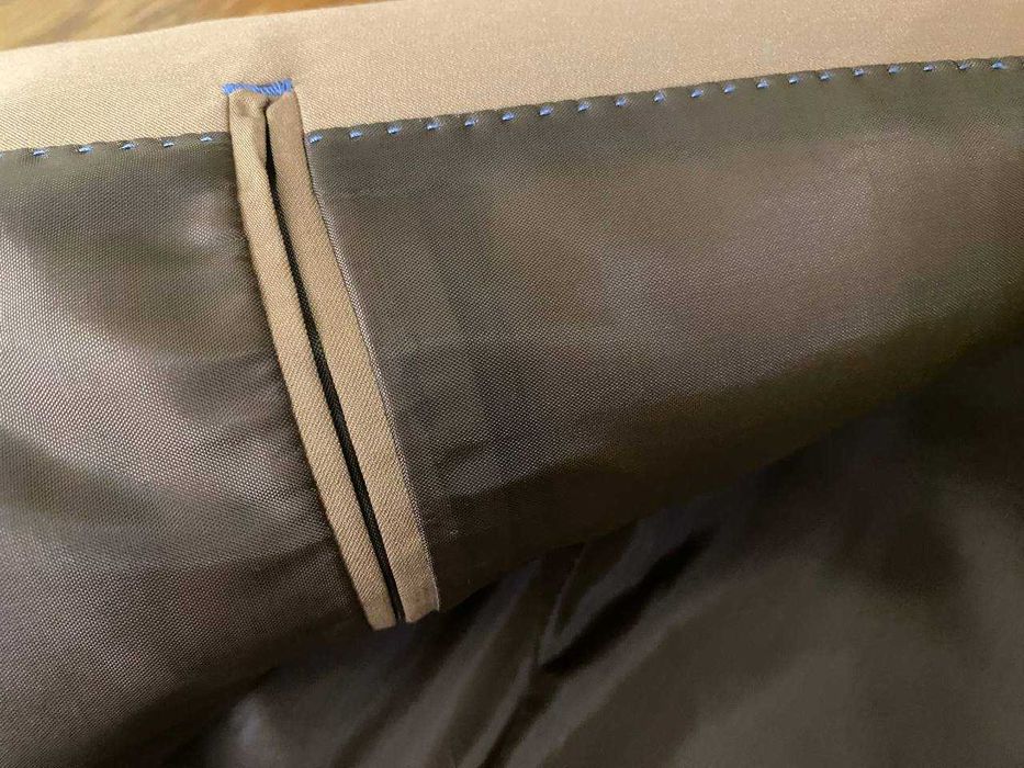 Новий вишуканий костюм для чоловіків на весілля, свята, заходи (+кейс)