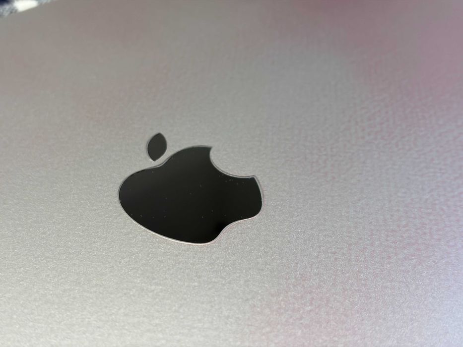 MacBook Pro 13' M1 16GB 2 TB stan idealny 2022 r.