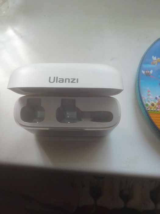 Микрофон  беспроводной Ulanzi J12 под iPhone