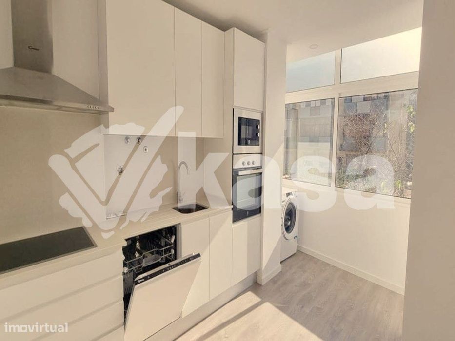 T1 Totalmente Remodelado com Logradouro - junto ao LIDL, Luso