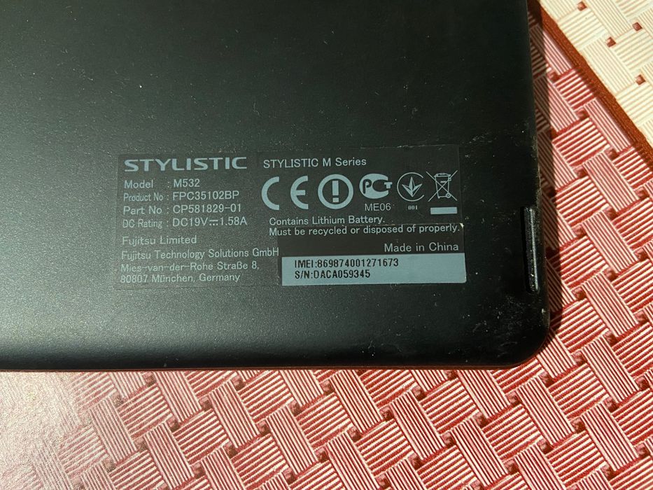 Планшет Fujitsu Stylistic M 532