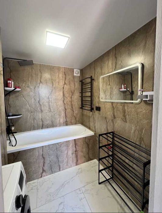 Продаж Будинку, 2-поверхи з новим ремонтом, КНИЖКІВЦІ 38119