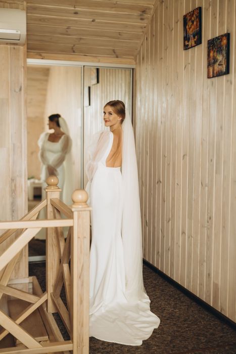 Ślubna sukienka  w kolorze ivory