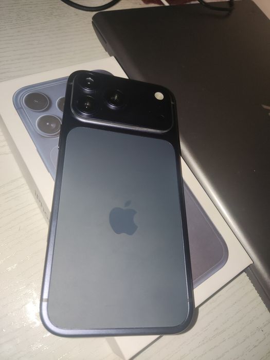 iPhone 17 pro  max