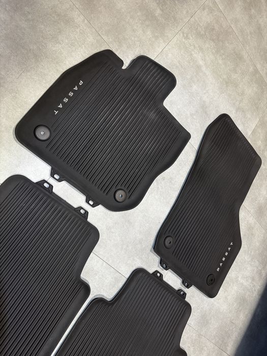 Nowe dywaniki gumowe welurowe  VW Passat B9 31J