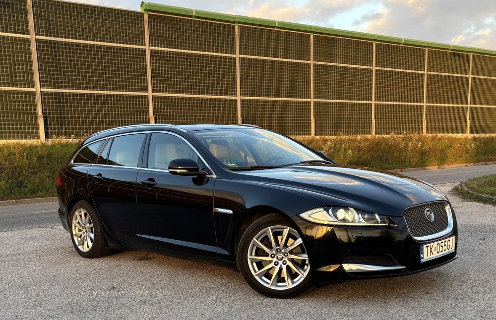 Jaguar XF