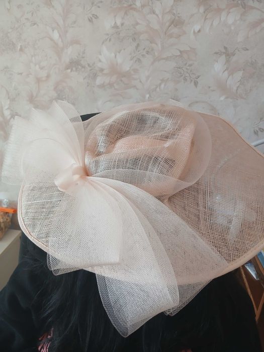 Капелюх на обідку обручі Debut