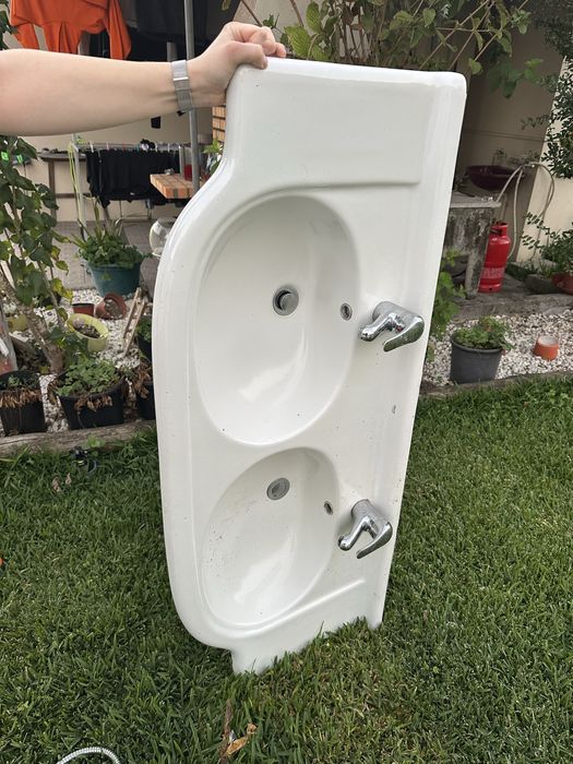 Lavatorio duplo roca