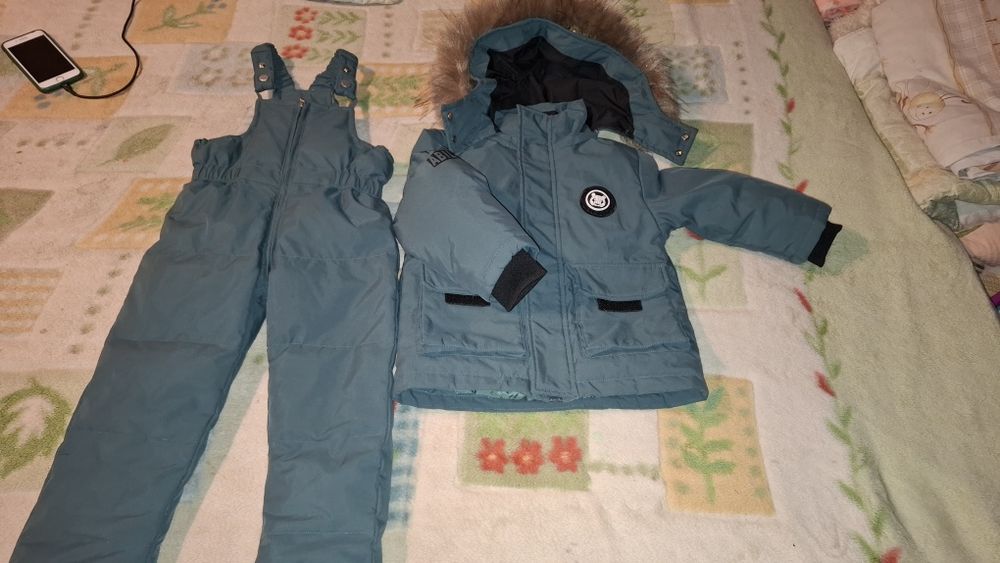 Детский зимний комбинезон
