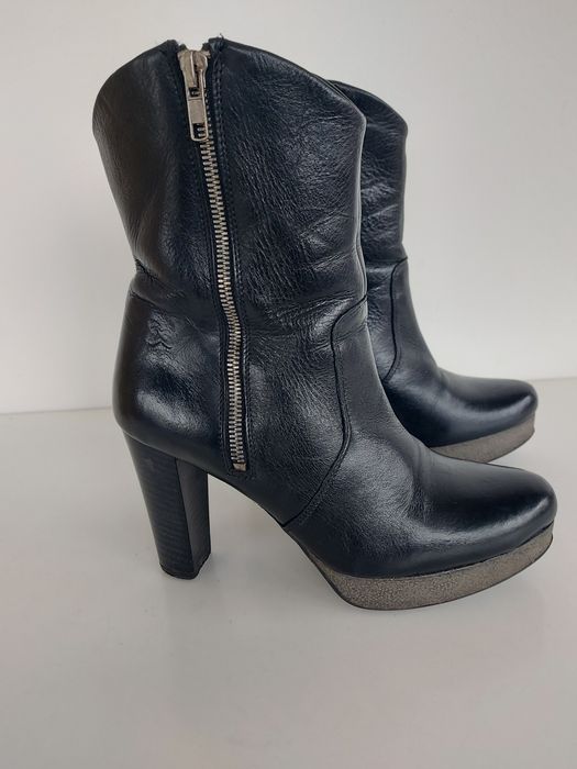 Buty botki skórzane ocieplane w rozmiarze 36