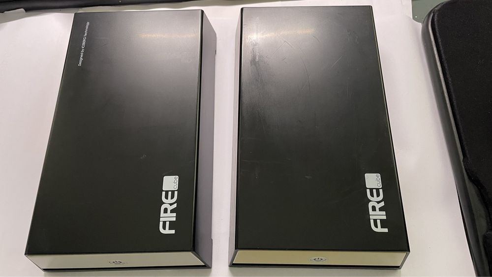 Discos Rígidos externos Thunderbolt LaCie 1TB e USB2 FireCube 2TB