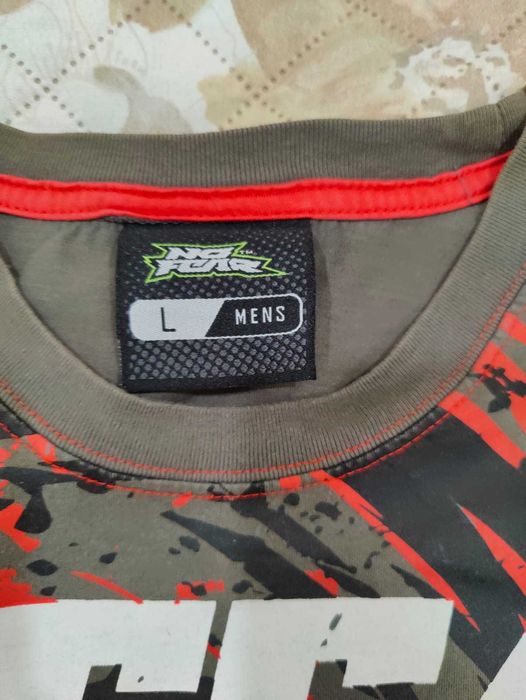 T-shirt No Fear tam. L em excelente estado.