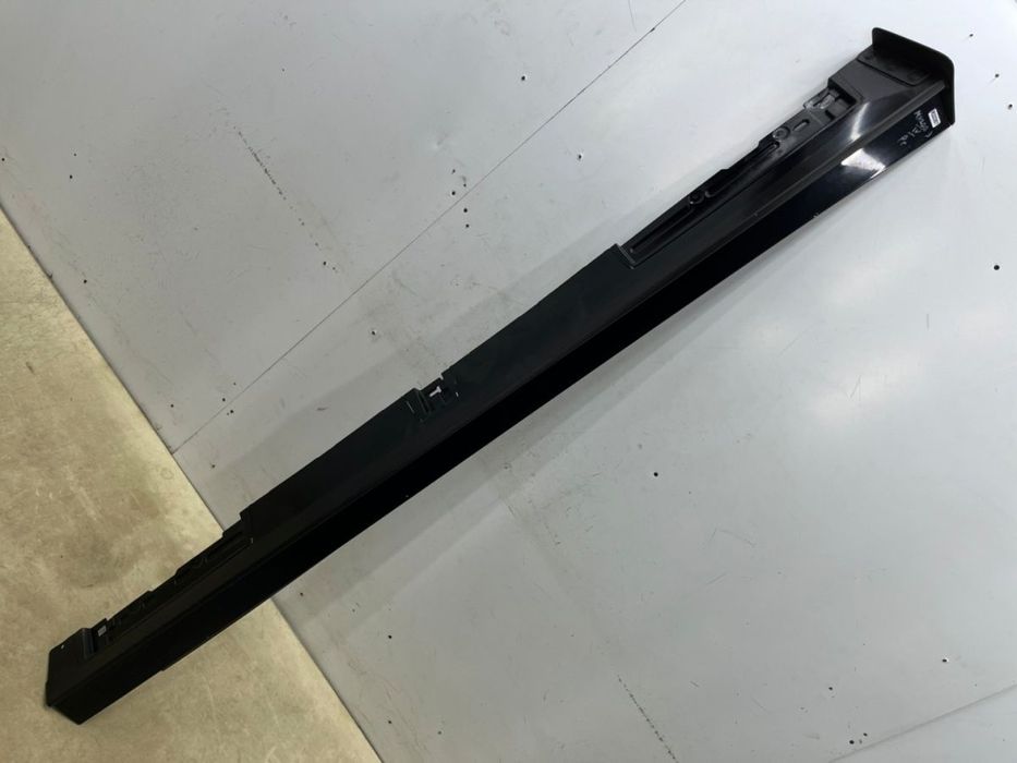 Nakładka progu Mazda 3 IV BP 19r.- prawa listwa progowa zewnętrzna prawy próg bcjh-51p41