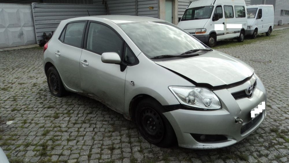 Toyota Auris 1.4 D-4D 5P 2007 - Para Peças
