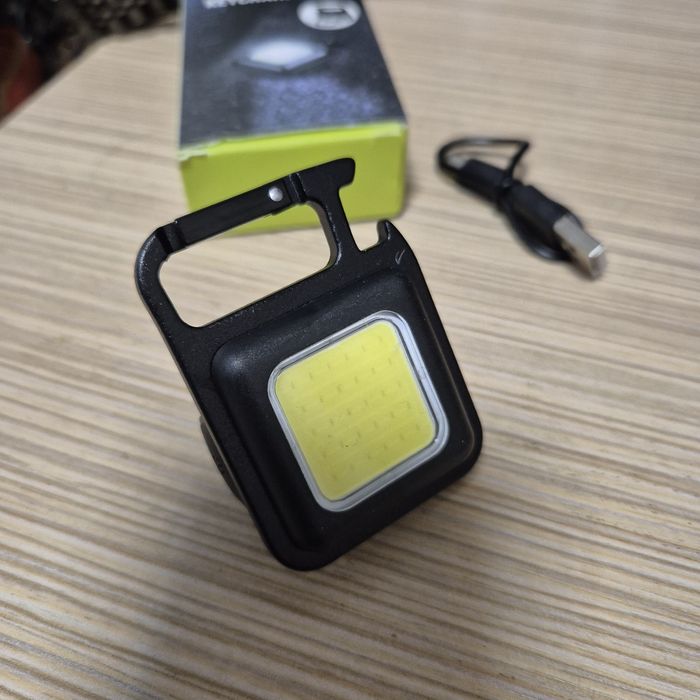 Ліхтарик лед брелок