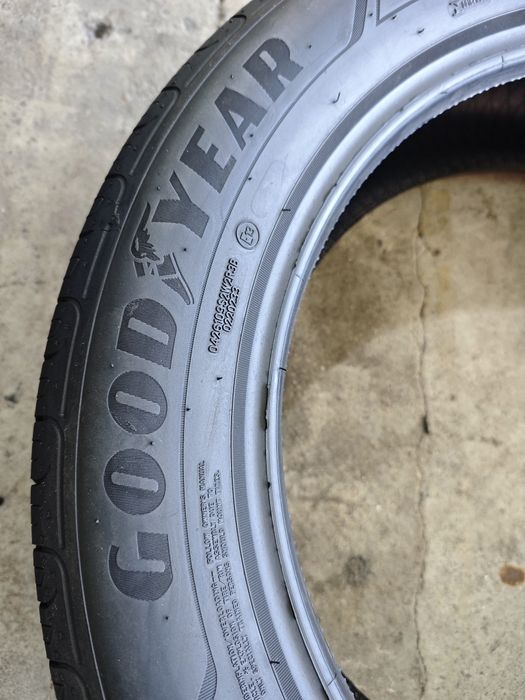 195/60/18 Goodyear