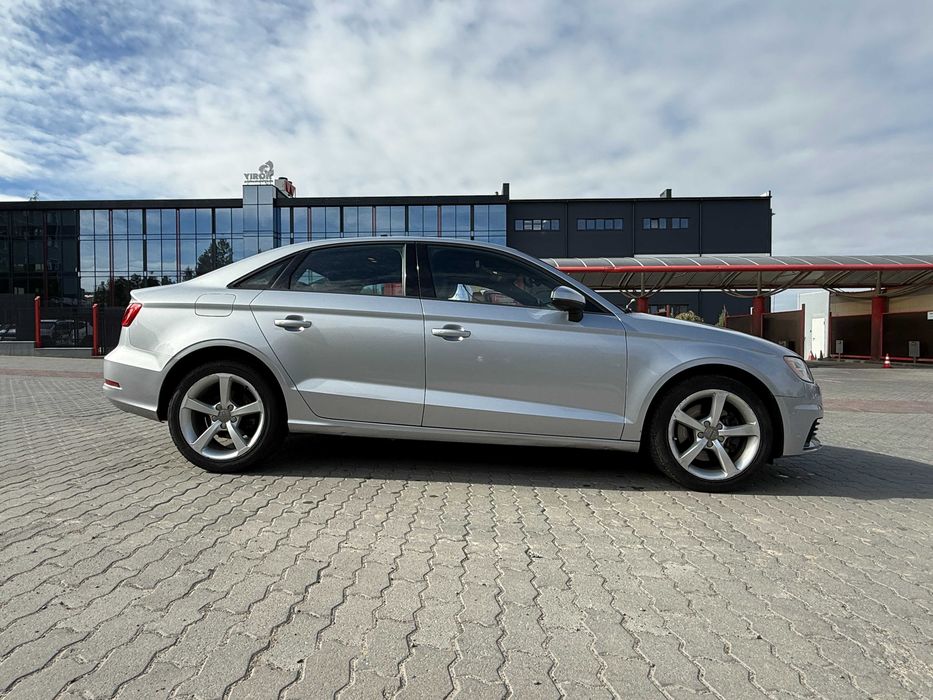 продаж авто Audi A3 2014