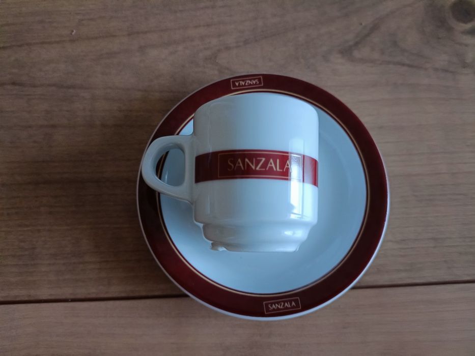 Chávena de café+ pires Sanzala (porcelanas SPAL)