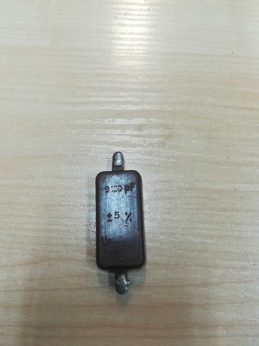 Stary kondensator MIFLEX mikowy 9100pF KSO-11 antyk