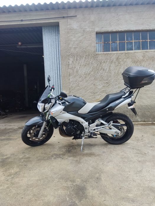 Suzuki GSR 600 (Naked) 98cv
