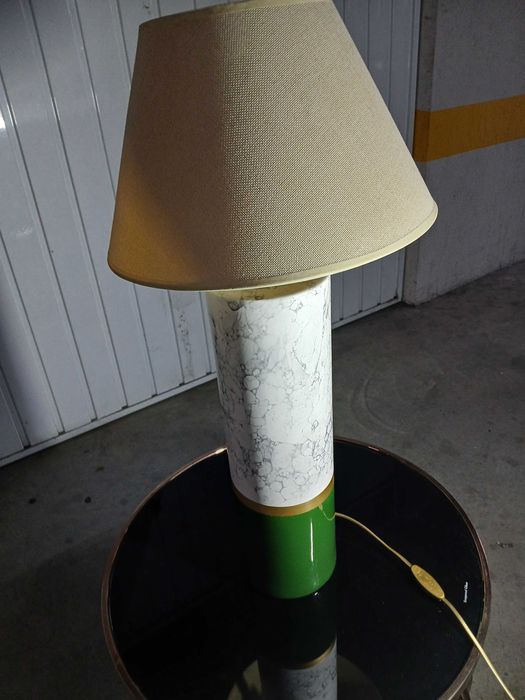 Abajures e Candiero em perfeita condições