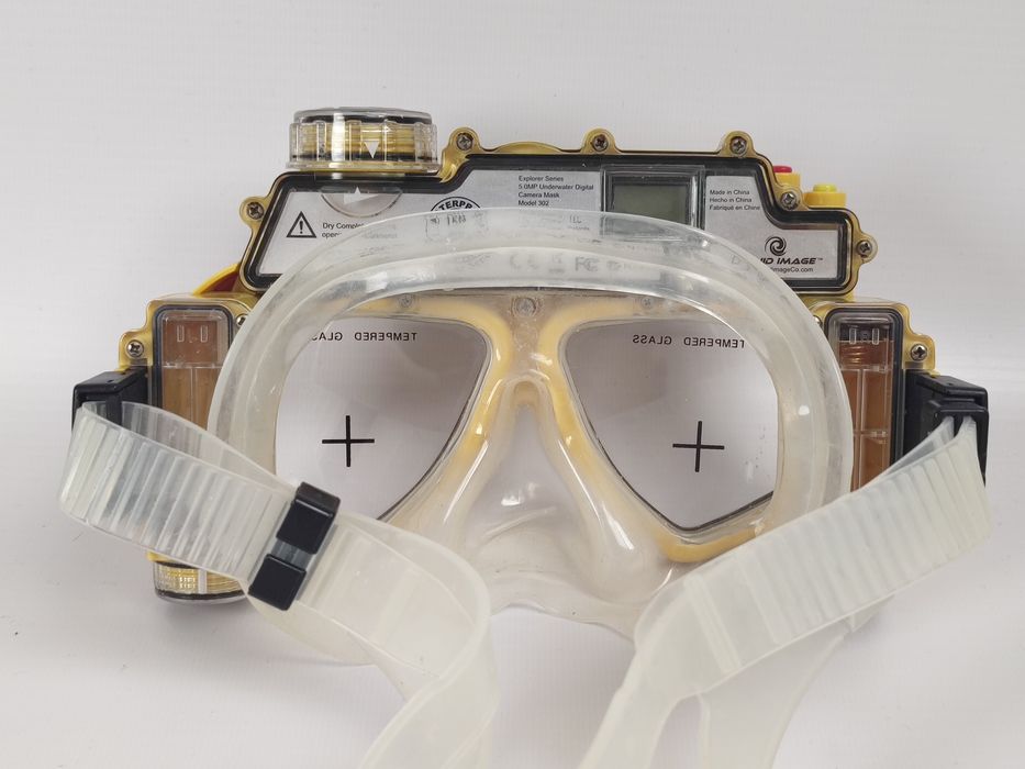 Маска для дайвінгу з вбудованою камерою для підводної зйомки