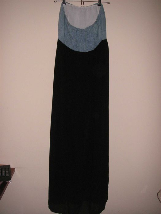 Vestido Longo com Ombros Descobertos