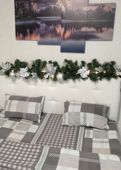 Здам подобово квартиру з великим заскленим балконо