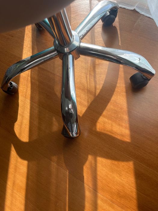 cadeira ajustavel com rodas