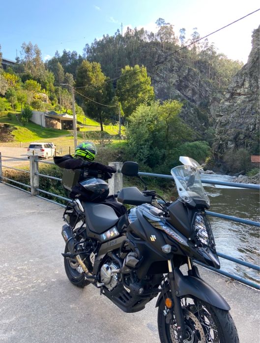 Suzuki vstrom 650 xt 2018 aceito troca por carrinha 3 lugares