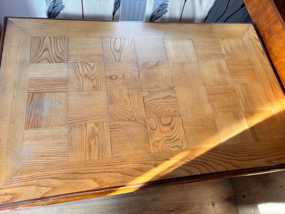 Stary dębowy stół