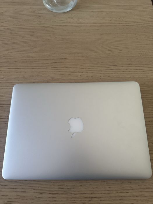 MacBook Air 13" (2017) - Comprado Novo em 2018 - Bateria Excelente (289 Ciclos)