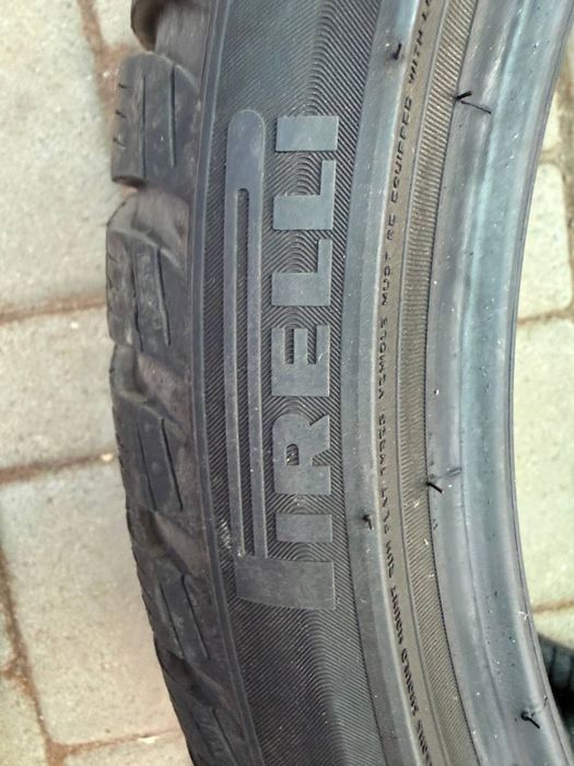 Резина б/у, зима, Pirelli, 225/40, R18, комплект 4 шт