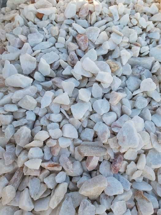 Xisto preto em big bags de 1000kg para decoração e jardim