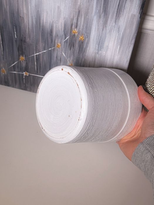 Doniczka oslona na doniczkę gliniana biała śtednia 13cm
