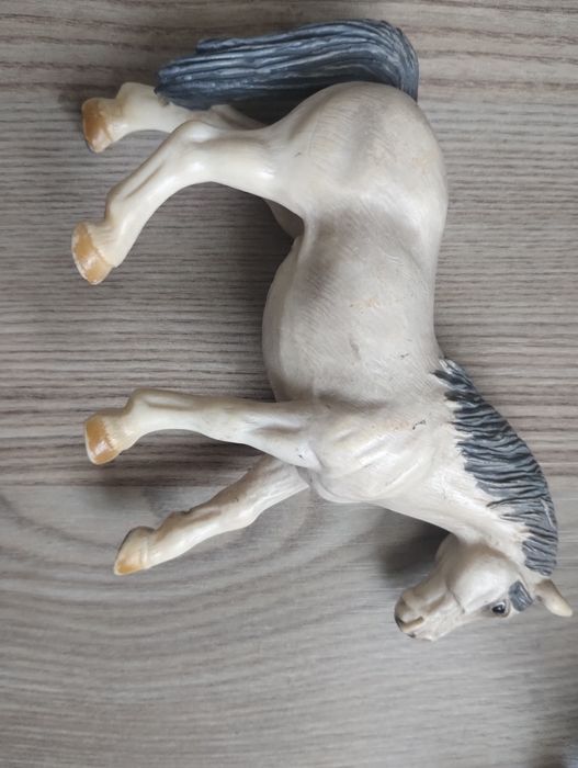 klacz lipicańska schleich 2001