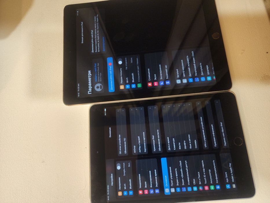 Lot Ipad mini 4 128gb/ air 2 64gb
